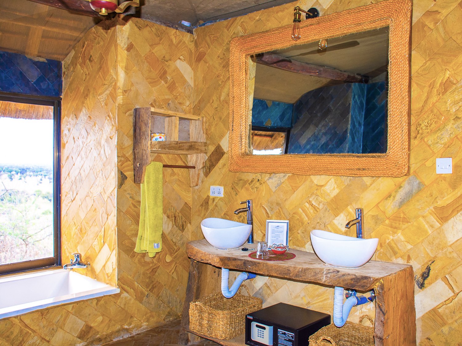 Serengeti-Safari-Lodge19